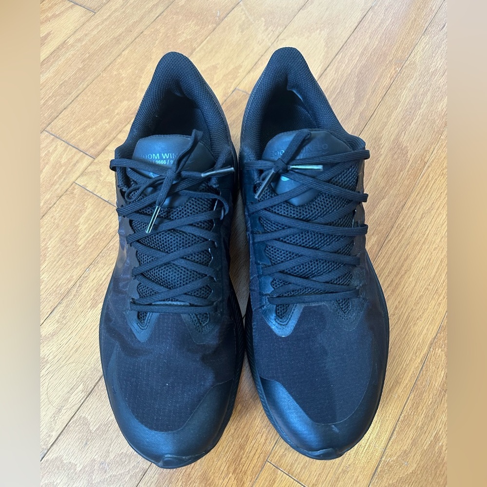 Nike Revolution 
Men's Road Running Shoes - Picture 3 of 6